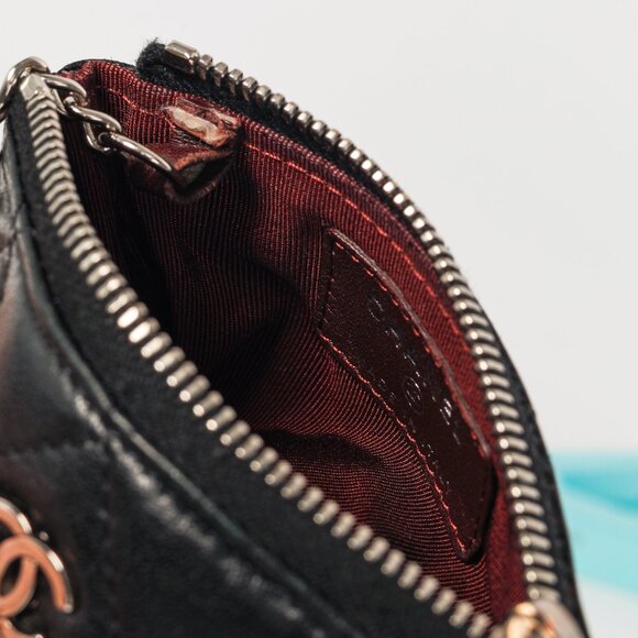 Chanel Black Lambskin Quilted Leather CC Key Holder - Picture 8 of 11